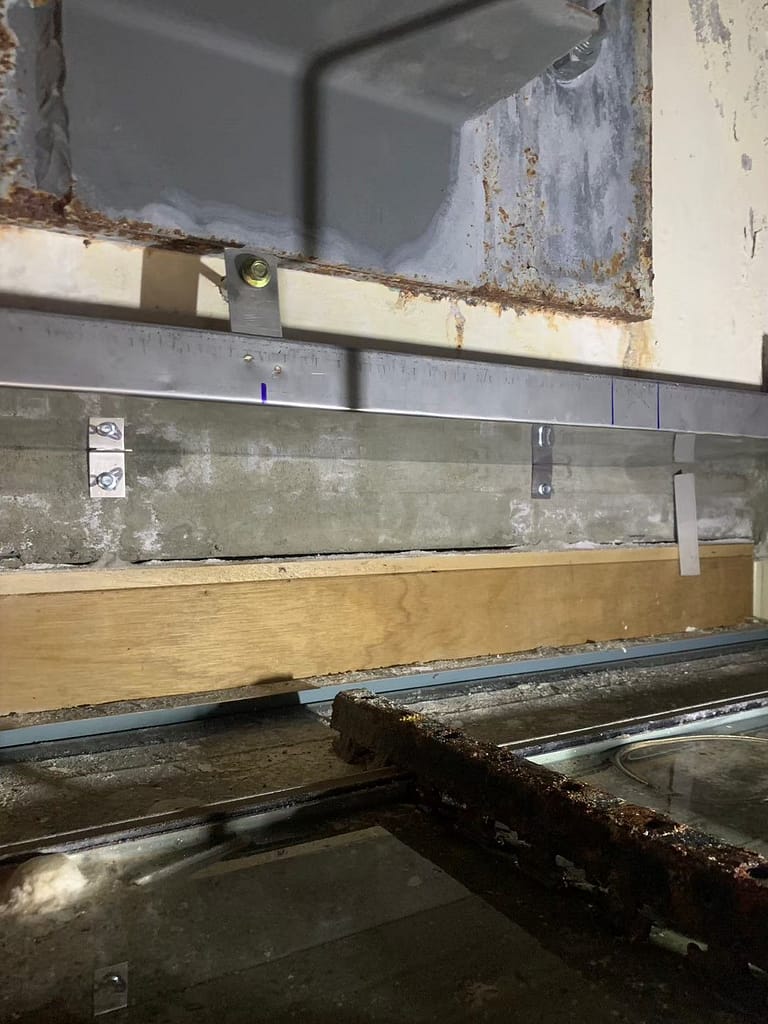 永豐防水抓漏工程行 30年防水抓漏工程經驗，當家中出現漏水問題，每一滴水都是一份憂慮，別再擔心了！不論您住在台北市或新北市，不論是屋頂、浴廁、或外牆，永豐防水抓漏工程 都能為您提供最專業的治漏解決方案。服務工程案件遍佈新北市、台北市、桃園市、新竹市。